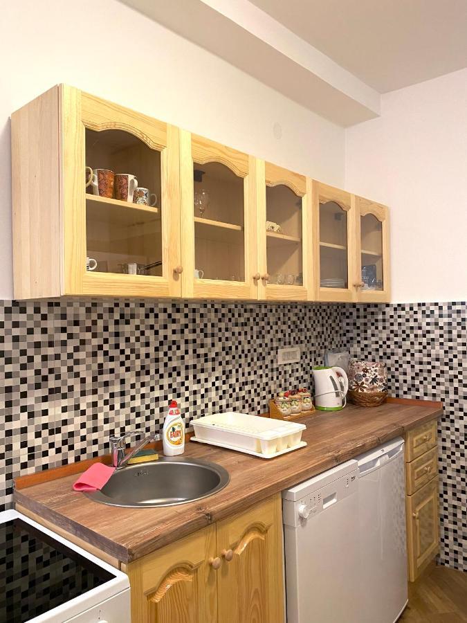 Apartment Njegos เปราสต์ ภายนอก รูปภาพ