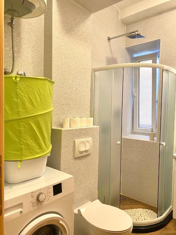 Apartment Njegos เปราสต์ ภายนอก รูปภาพ