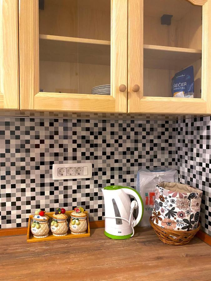 Apartment Njegos เปราสต์ ภายนอก รูปภาพ