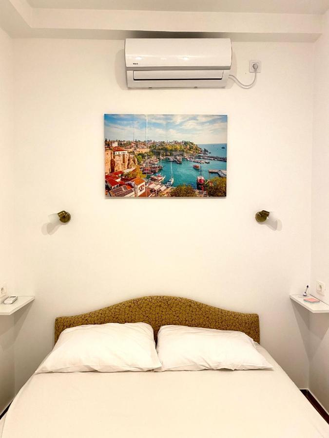 Apartment Njegos เปราสต์ ภายนอก รูปภาพ